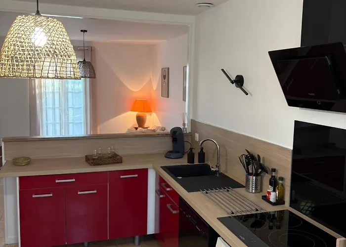 La Douce Parenthese Nyaraló